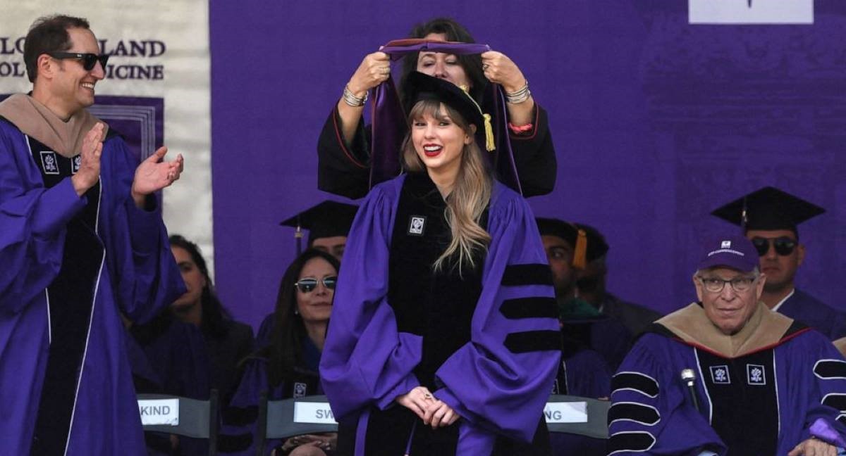 taylor swift get a doctorate